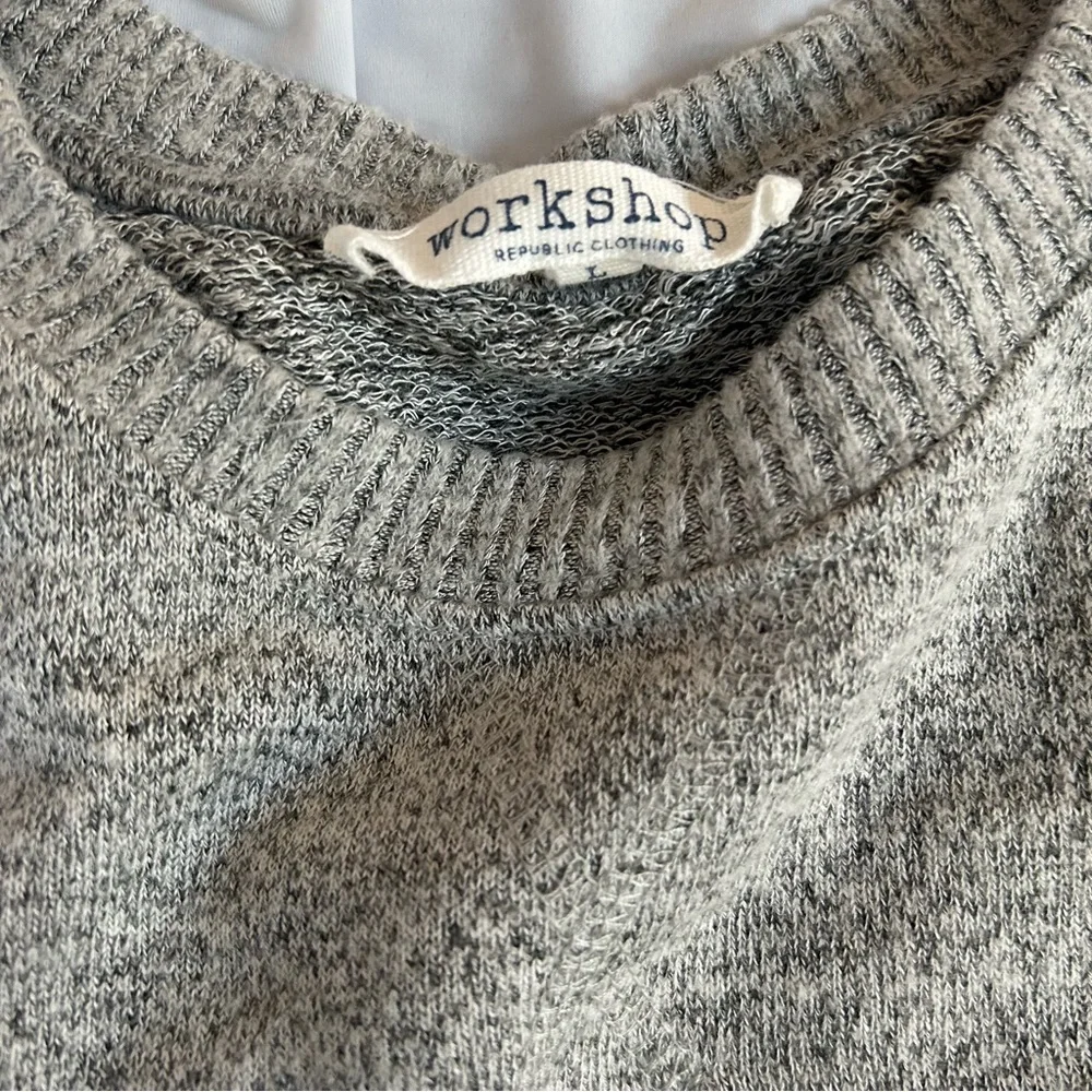 Workshop Republic Clothing Knit Sweater/Sweatshirt With Hearts Size Large - Picture 3 of 4